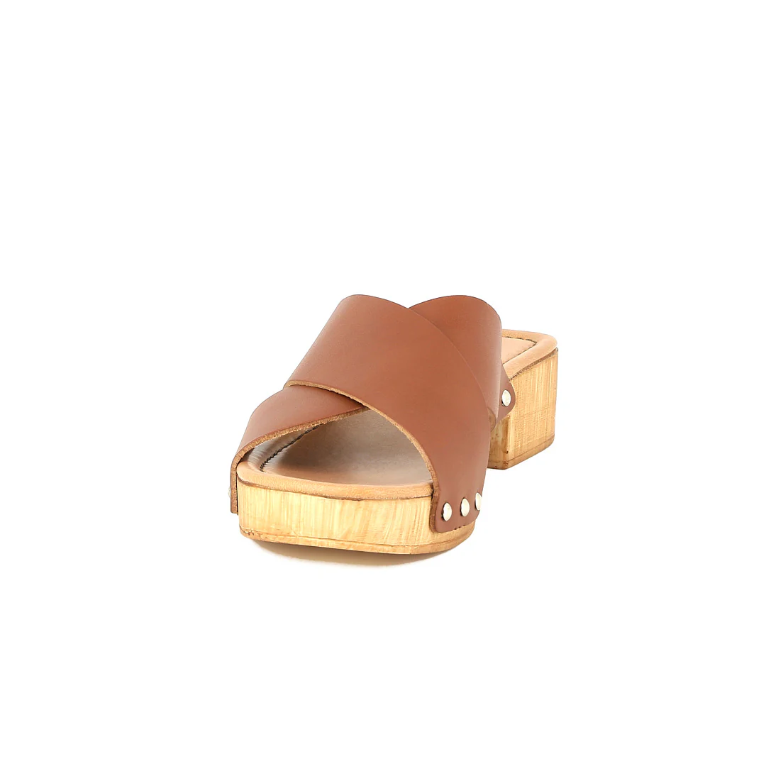 GENA CAMEL - Image 3