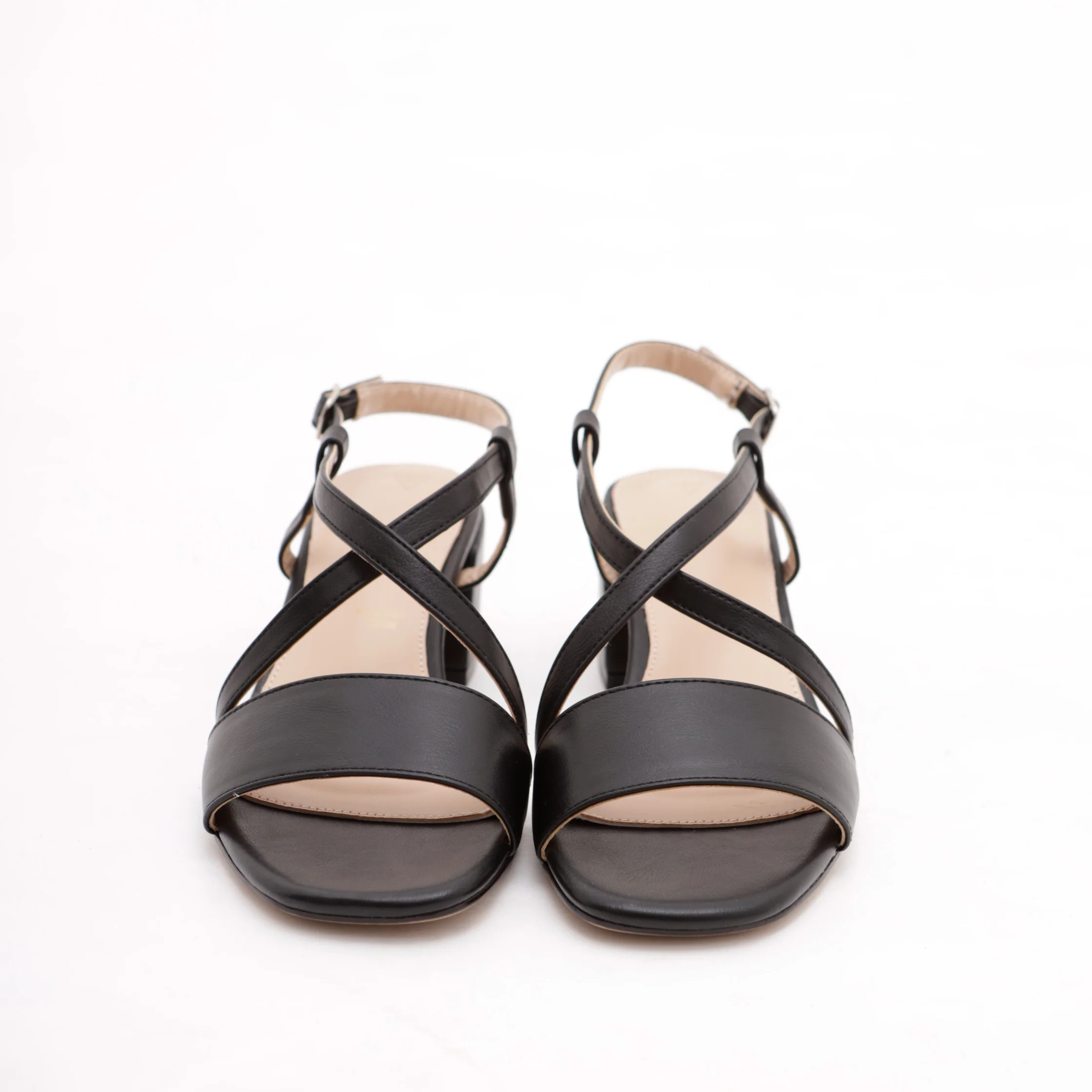 LINNA NOIR - Image 6