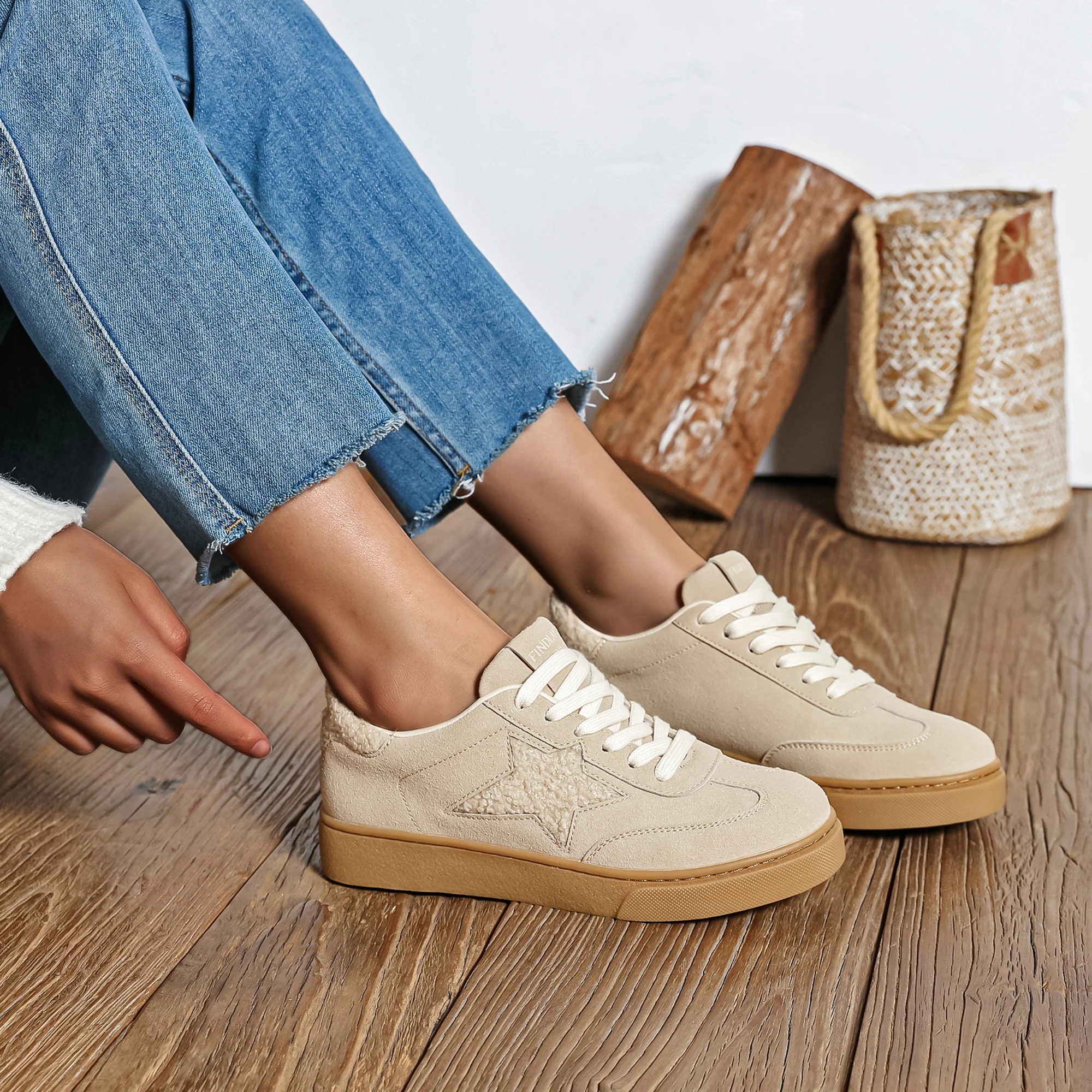 WENDY BEIGE